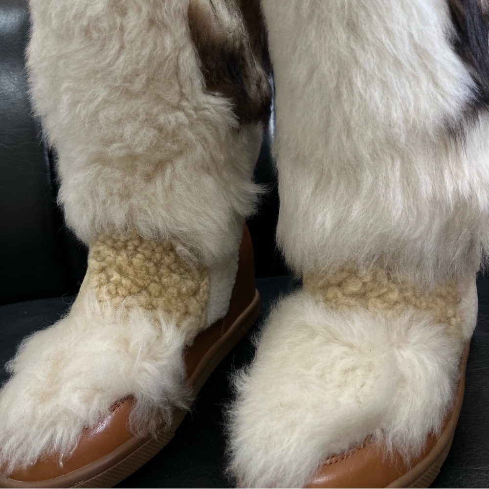 COACH Shearling boots - Picture 5 of 8